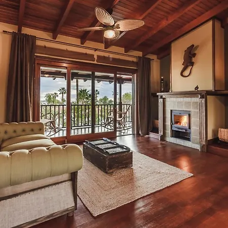 Sleeps 10 With Pool Air Con And Wifi Villa *